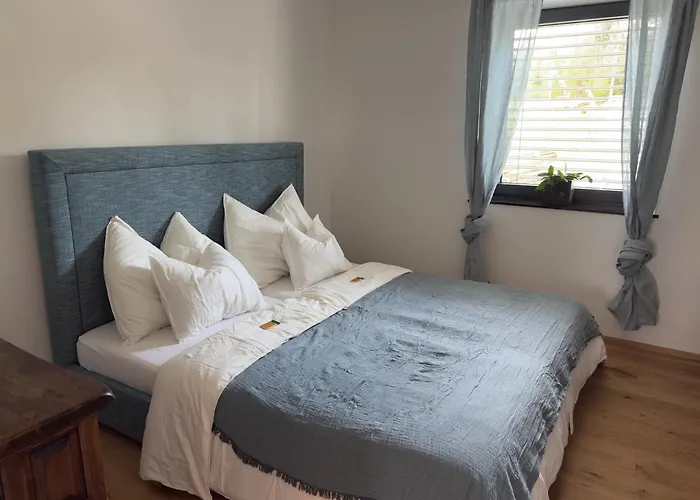 Aussichtsstrasse - Wunderschoen Renoviertes Einfamilienhaus In See- Und Stadtnaehe