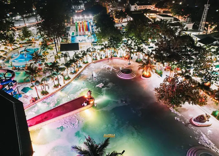 Villa Excellance Beach & Wave Pool Resort - Suites And Villas