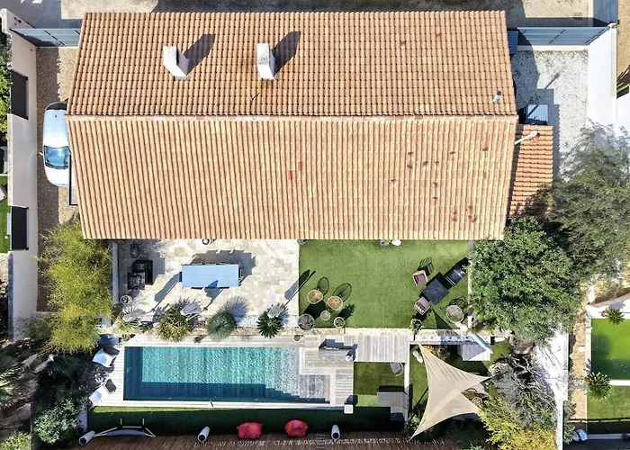 Villa Margarita - Piscine Chauffee Avec Superbe Exterieur, De Plain-Pied, Classe 5 Etoiles - By Auraconciergerie