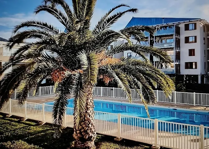 Tres Beau Studio Cabine 28M2 Dans Residence De Standing Avec Piscine