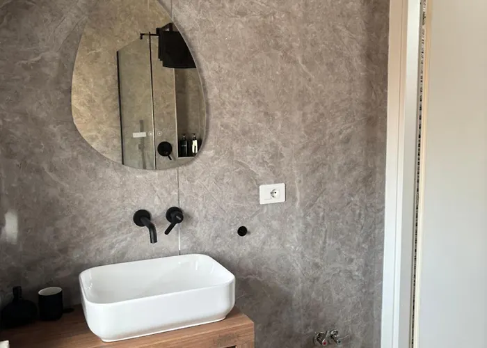 Stayirpinia Rooms