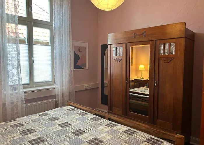 Grosszuegige Zentrale Altbauwohnung