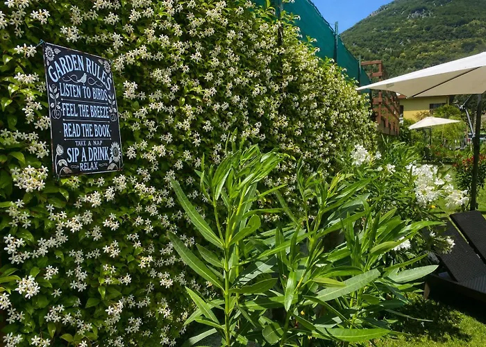 Lilly Garden Lago Lugano With Private Parking Garden And Air Conditioning