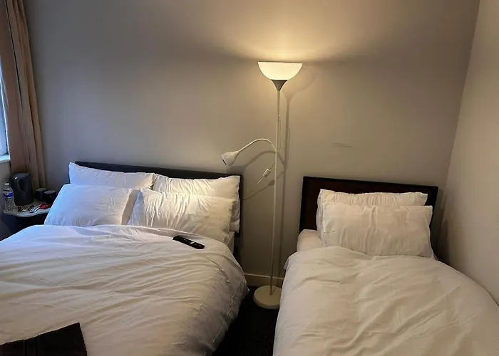 Flat By City Centre, Hospital And Train Station