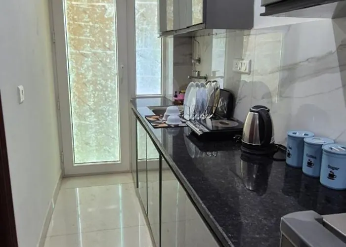 Motherhood Nest-10Min Away From Airport- Vip Road - Zirakpur