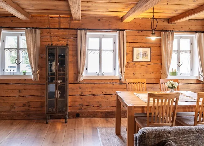 Johannishof Oybin Ferienwohnung Mit Kamin & Blockstube