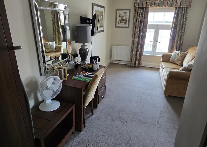 The Royal Oak Hotel, Welshpool - The Coaching Inn Group