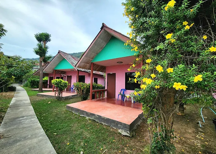 Coral Resort & Bungalows