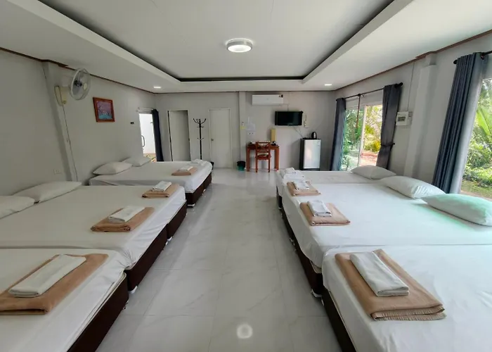Lamphurai Riverside Resort And Spa