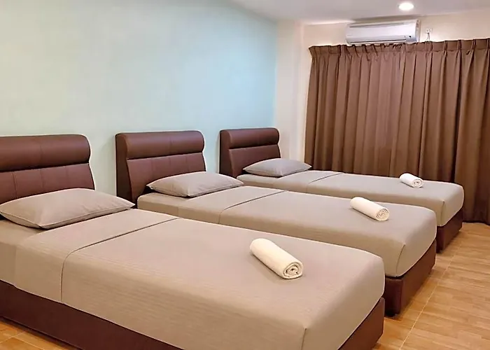 Hotel Vogue Rompin