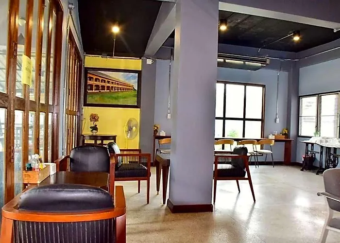 Pakchong Town Hotel