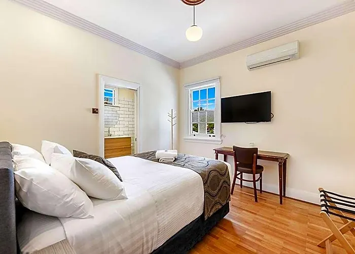 Canungra Hotel