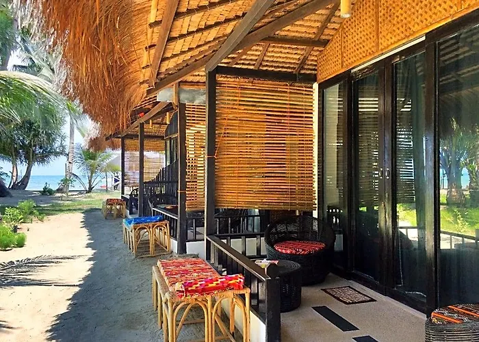 Peace & Love Beach Club Eco Boutique Resort