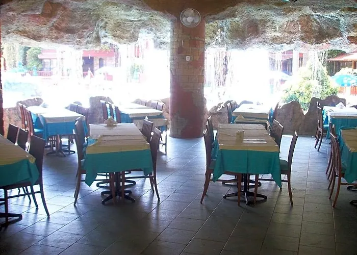 Grand Aquarium Apart