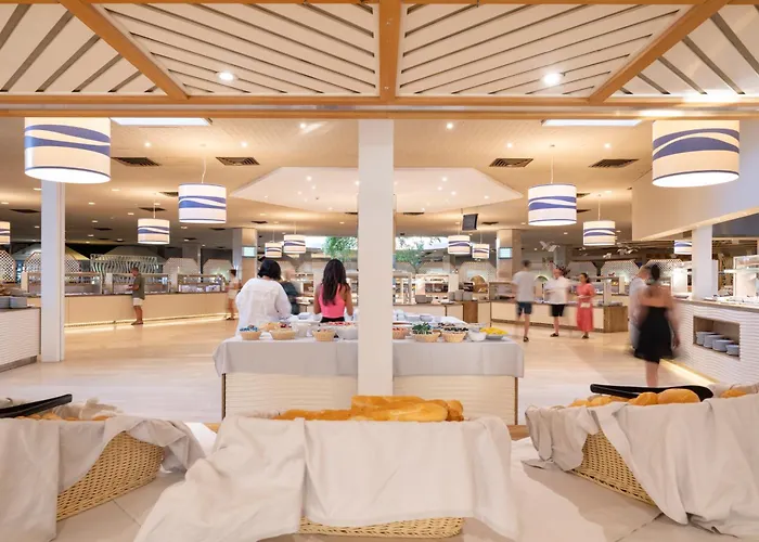 Hotel Baia Di Conte Club & Resort
