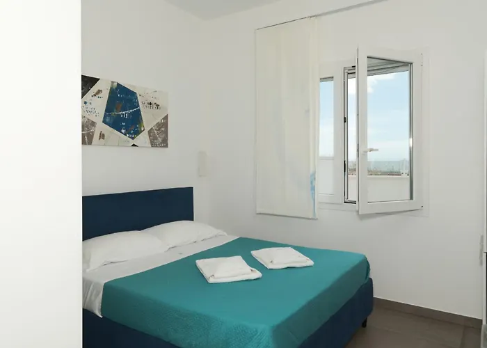 Baia Azzurra B&B
