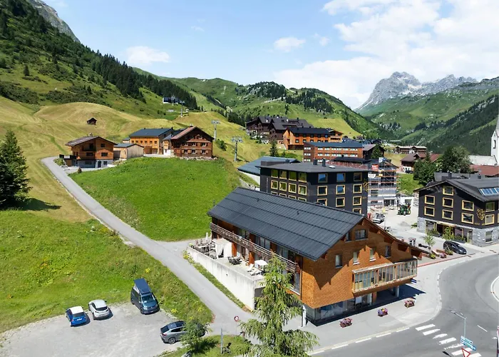 Carolines Appartement Warth - Bergblick, Terrasse, 2 Min Fussweg Bis Skilift & Tiefgarage - Ideal Fuer Familien Und Naturverbundene Paare