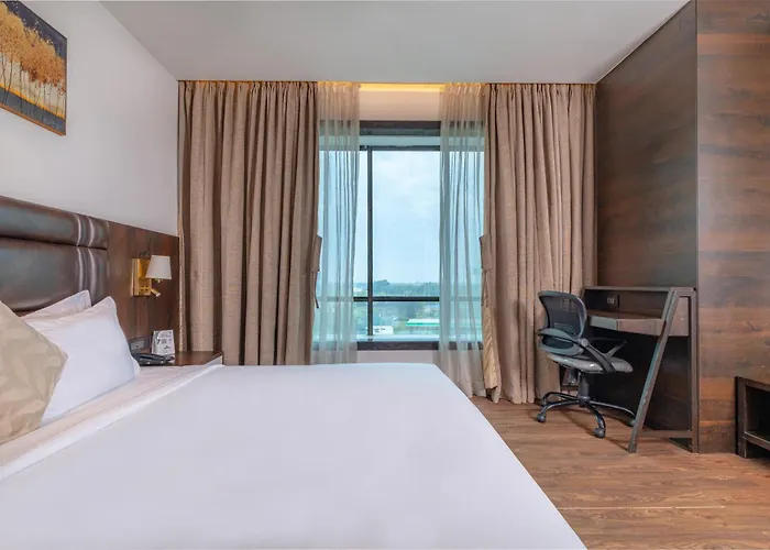 Econest Hotel