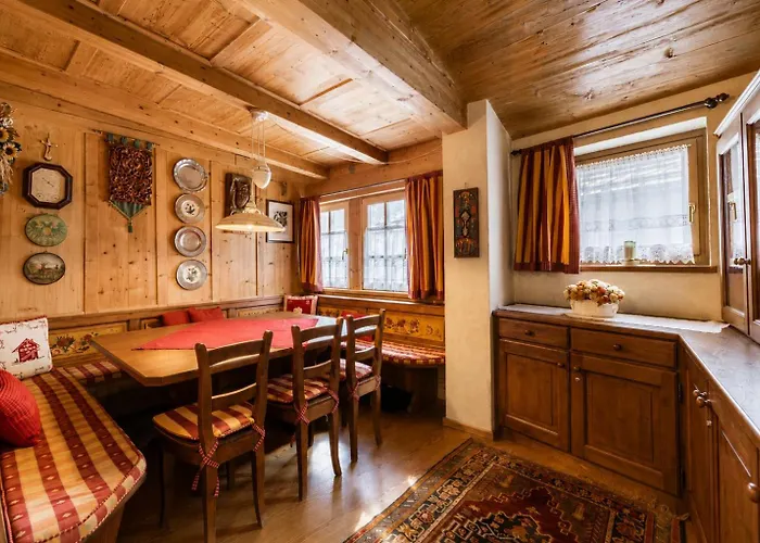 Cesa Linda By Ama Val Di Fassa