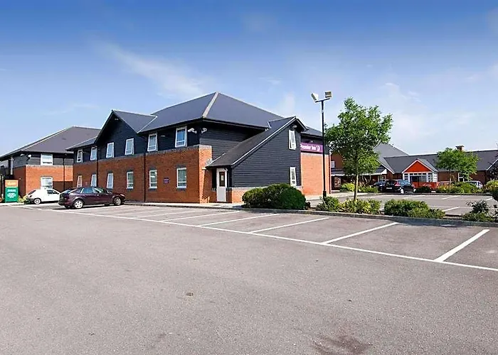 Premier Inn Swansea North