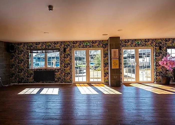 The Oakwood Hotel