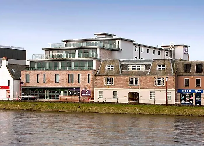 Premier Inn Inverness Centre - River Ness
