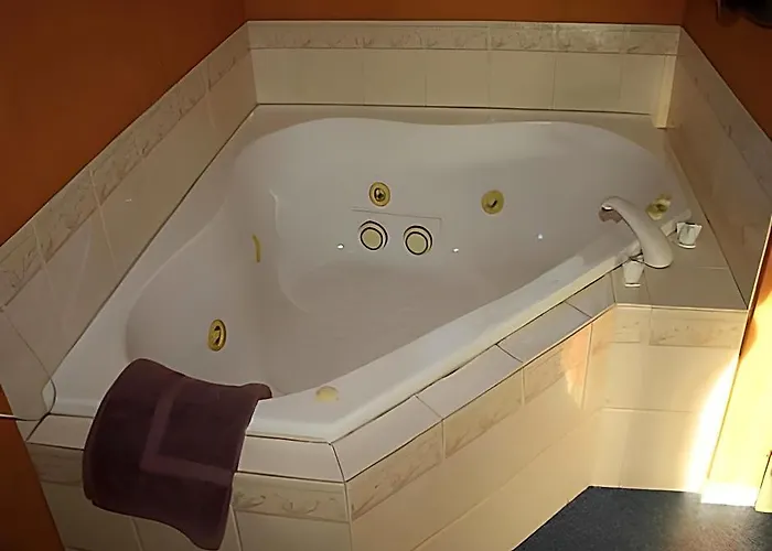 Townhouse Motel