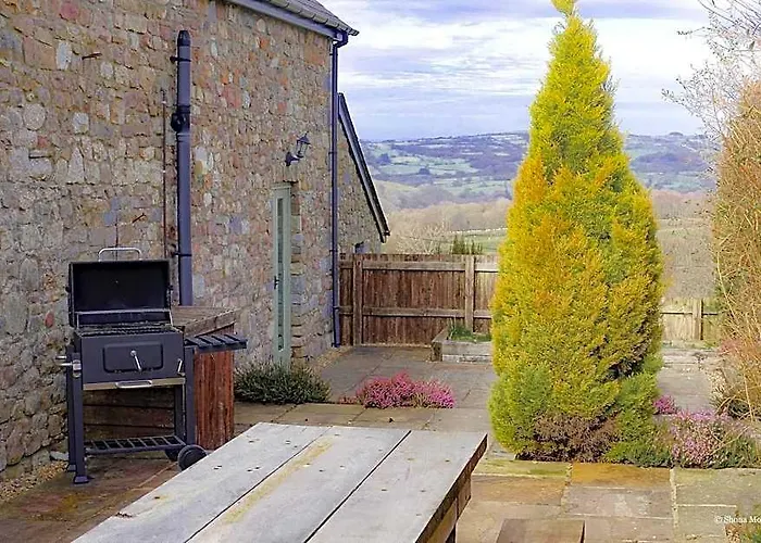 Rhiwddu Barns - Brecon Beacons National Park