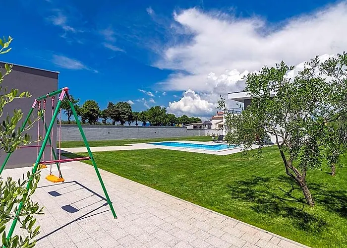Villa Miramar Comfortable Holiday Residence