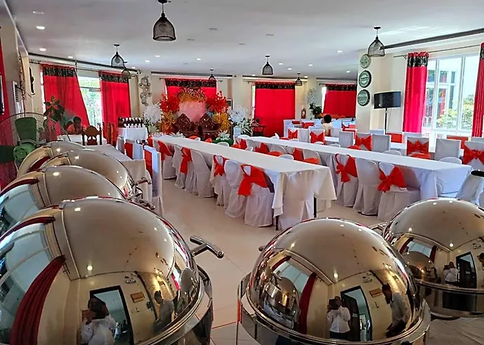Three M'S Hotel And Restaurant