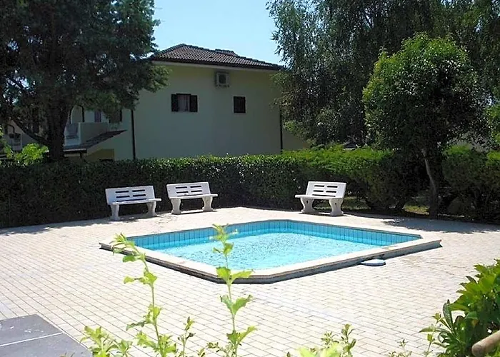 Villa In Caorle Near Spiaggia Tartaruga