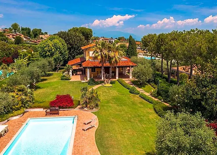 Villa Elena Elegante Villa Vista Lago Con Piscina