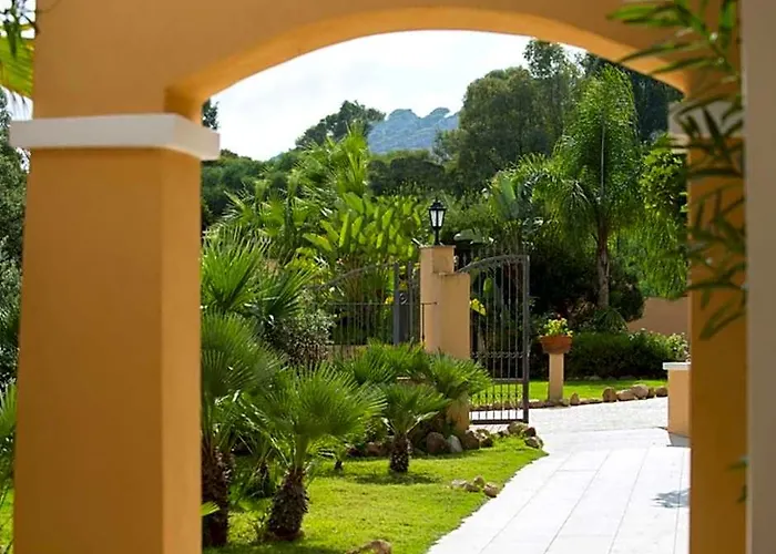 Rocca Dorada Resort