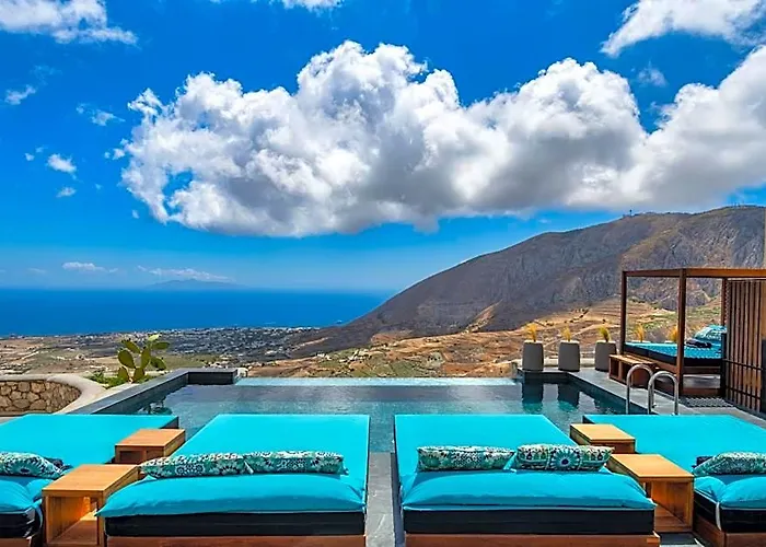 Skyfall Suites - Adults Only