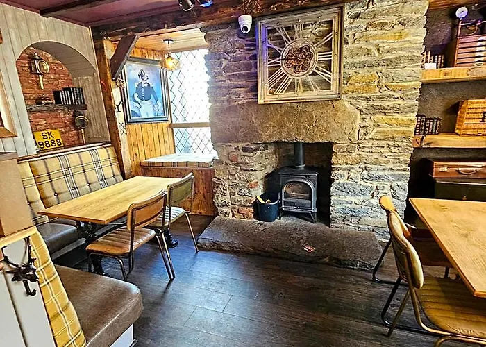 Commercial Hotel