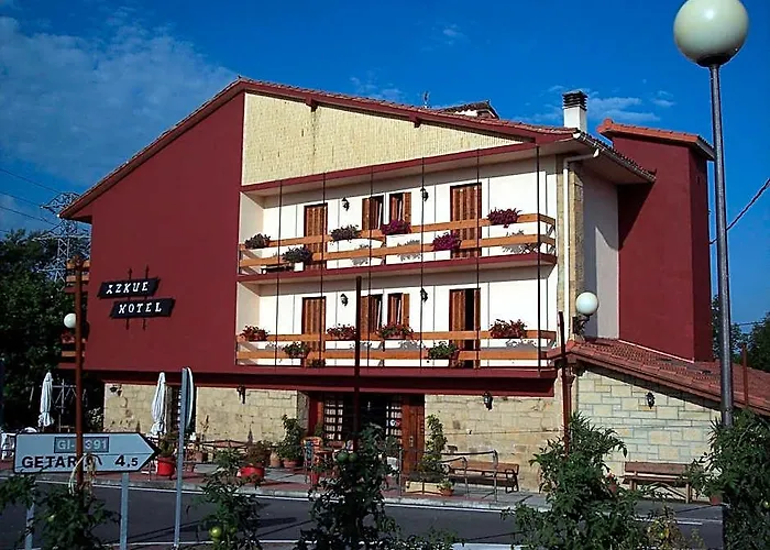 Hotel Azkue