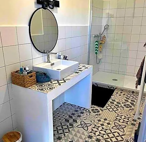 83M2 De Charme Au Coeur De La Cite Imperiale