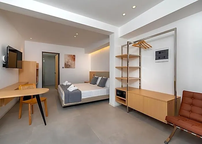 Nikos Hotel