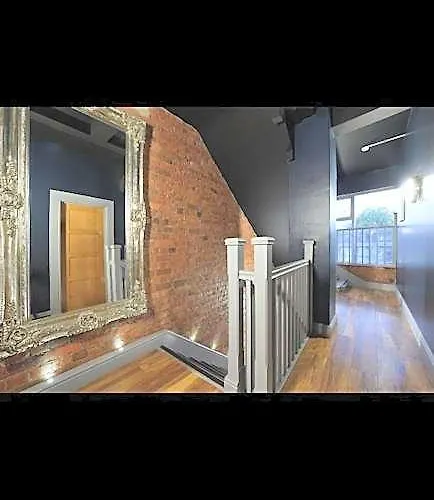 Swan Street Townhouse Hot Tub & Roof Terrace
