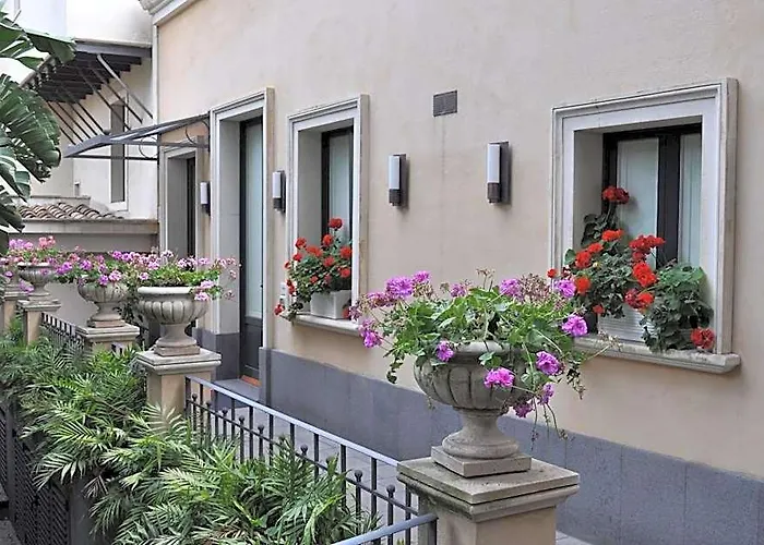 Ognina Residence