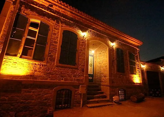 Bergama Taskonak