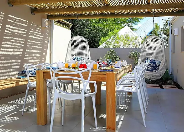 Scallop Guest Lodge