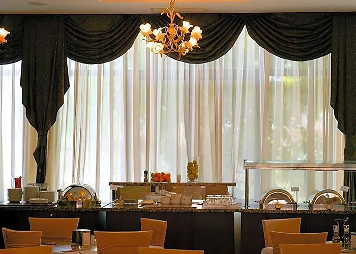 Hotel Saturn