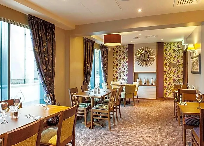 Premier Inn Bath City Centre