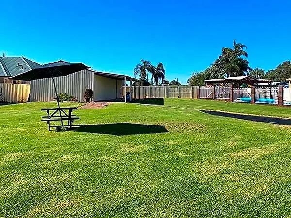 Donnybrook Motel