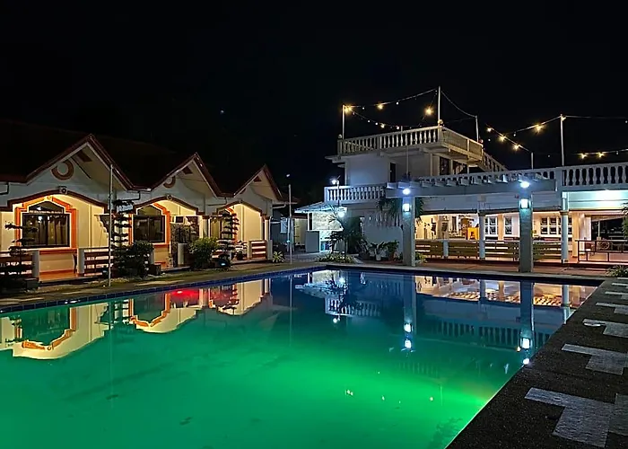 Cris Del Mar Resort