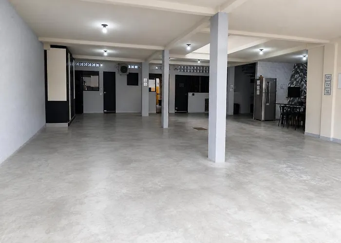 Villa Maanaim - Proximo Ao Expocentro Bc