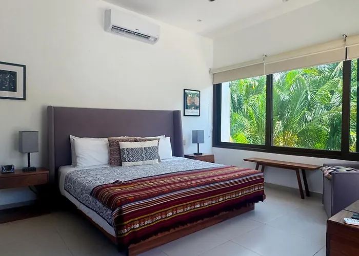Townhome With Private Rooftop & Jacuzzi - Beach Across Street