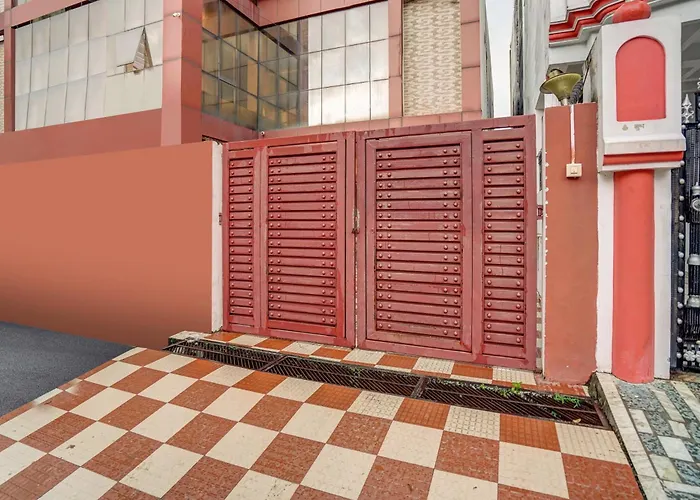 Hotel O Jankipuram Vikas Nagar