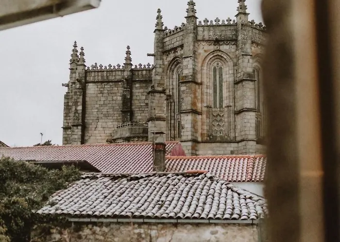 Ribeirinha Guesthouse